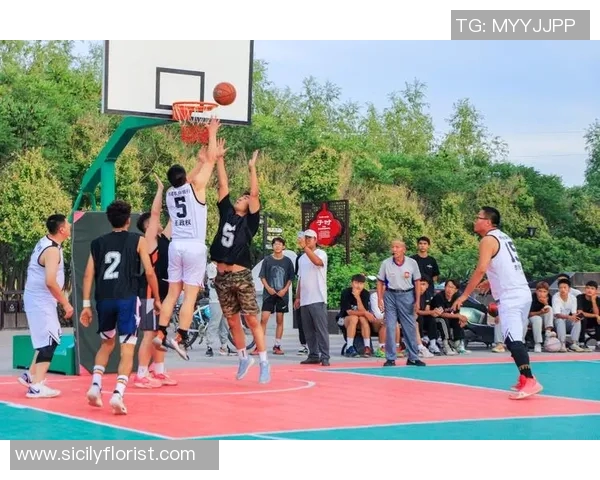 沙萨基迎战里昂期待精彩对决双方球员状态火热斗志昂扬